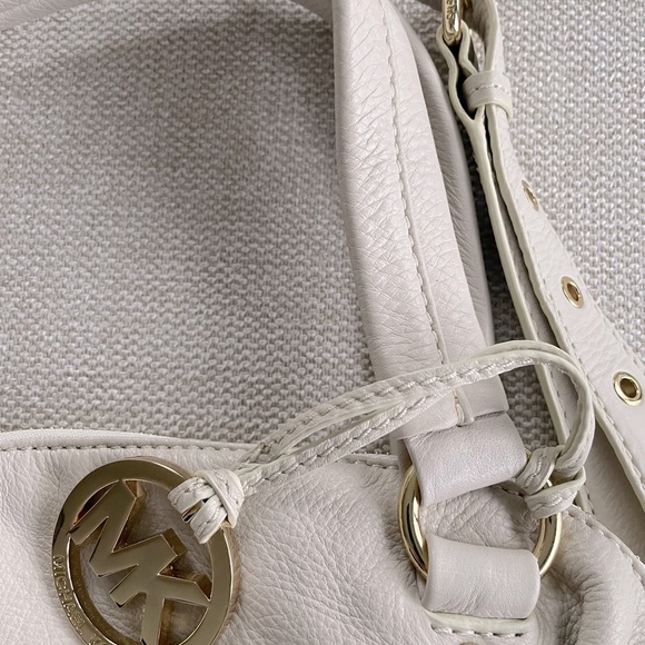 Michael Kors bag - Picture 10 of 16